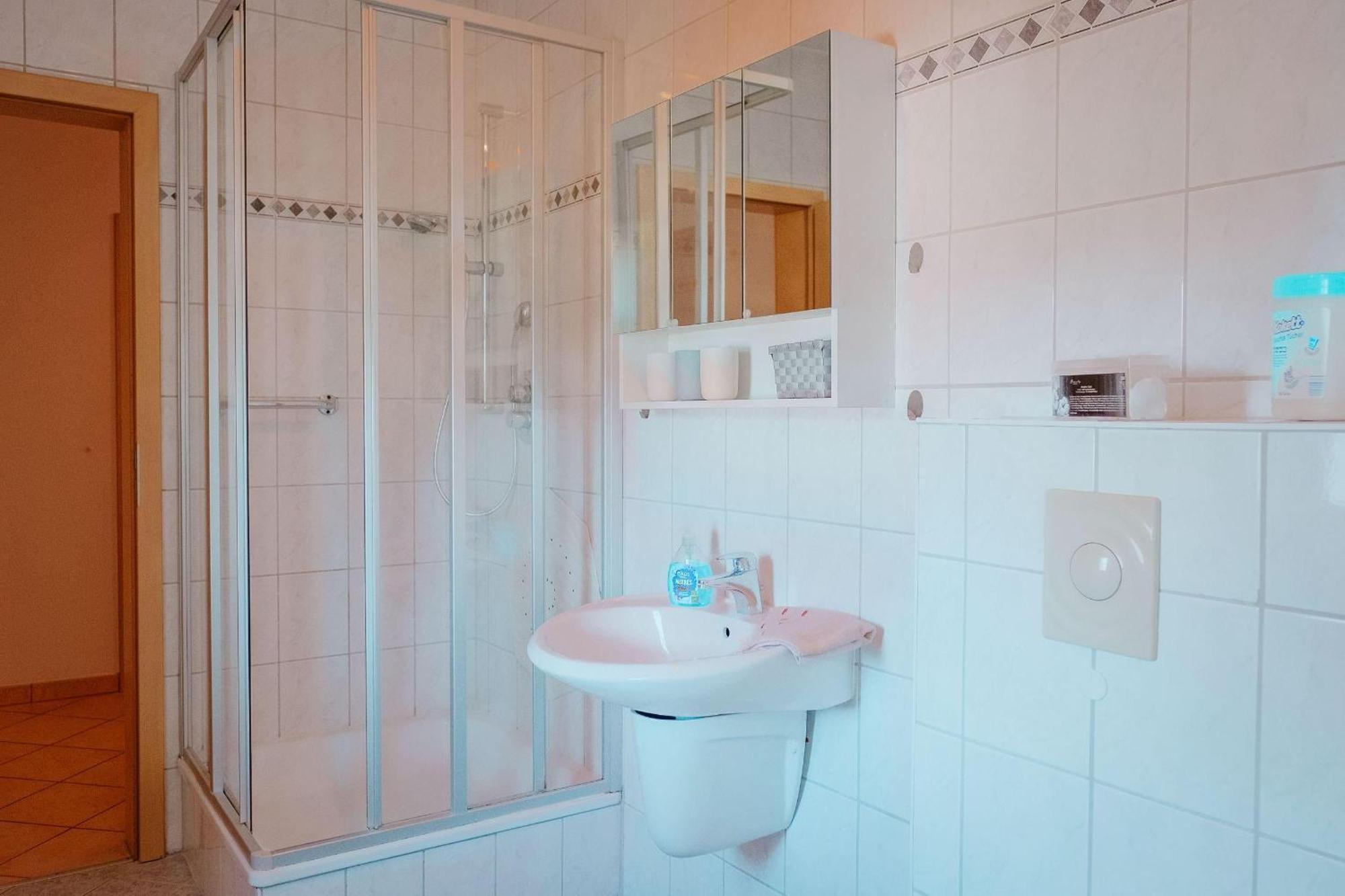 Ferienwohnung Cubus Kuehlungsborn Ost Ngoại thất bức ảnh